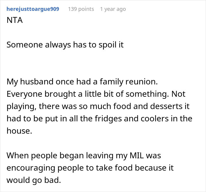 Reddit comment discussing Thanksgiving host left with empty fridge after family clears leftovers at reunion gathering.