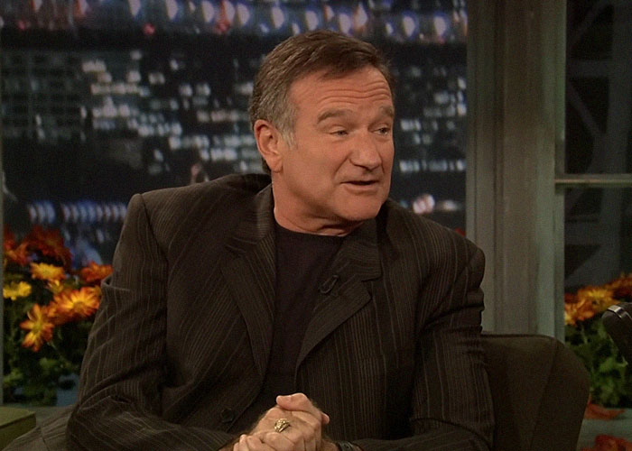 “I Told Him I Didn't Want His Autograph And Walked Away”: 65 Times People Ran Into Celebrities