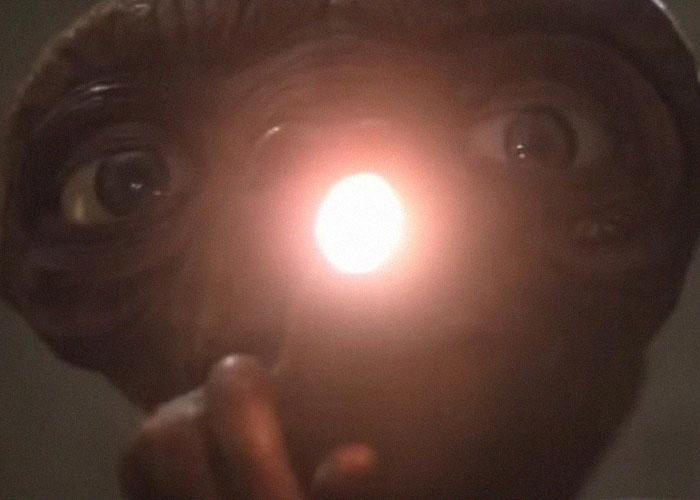 84 Unhinged Patients Who Wanted To Be Buried In The Ground After Their Anesthesia Really Wore Off