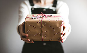 “I Thought It Was A Joke”: 42 People Share The Absolute Worst Xmas Gifts They’ve Ever Received