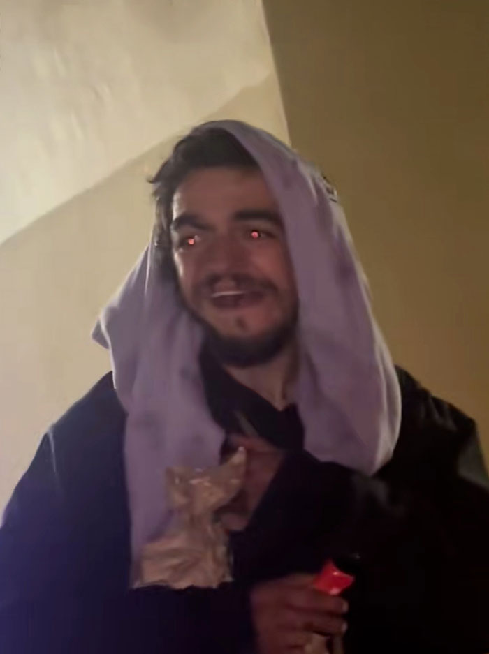 Homeless Nickelodeon Child Star Tylor Chase Hospitalized After "Devastating" Hotel Twist Homeless Nickelodeon Child Star Tylor Chase Hospitalized After "Devastating" Hotel Twist