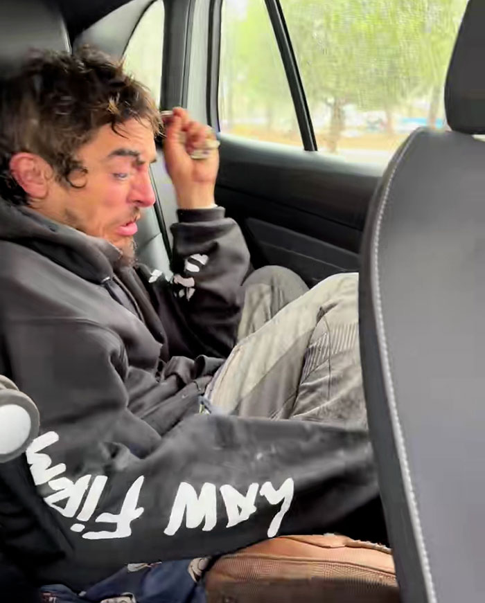 Homeless Nickelodeon Child Star Tylor Chase Hospitalized After "Devastating" Hotel Twist