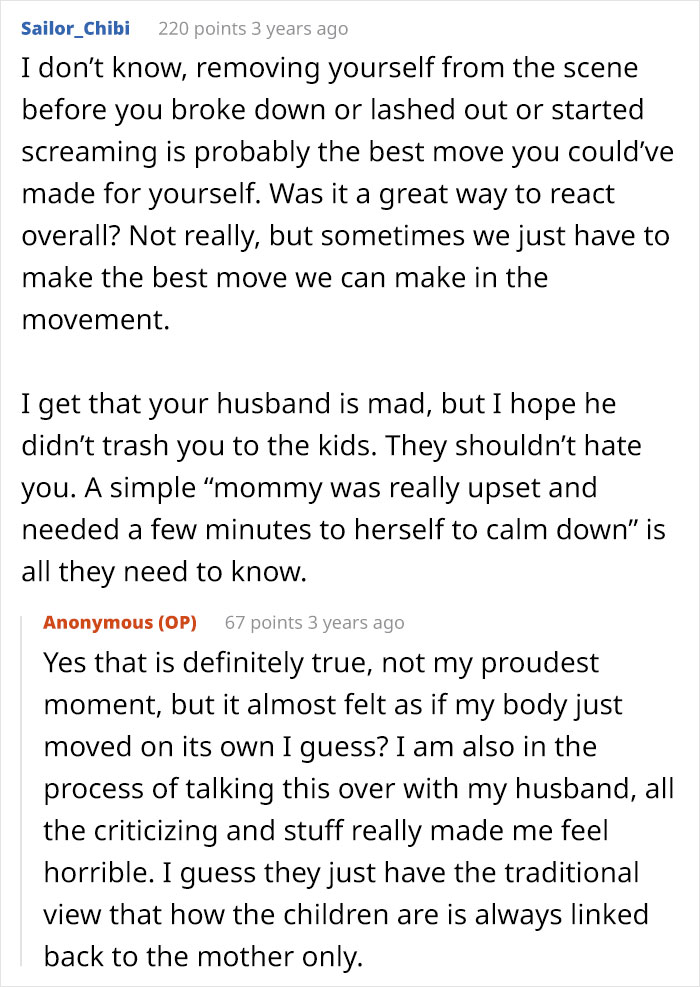 Reddit conversation discussing a mom running away from her kids on Christmas and coping with family stress.