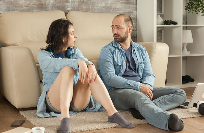 Wife Decides To Focus On Self And Match Hubby's Low Effort In Relationship, He Thinks She's Cheating Wife Decides To Focus On Self And Match Hubby's Low Effort In Relationship, He Thinks She's Cheating