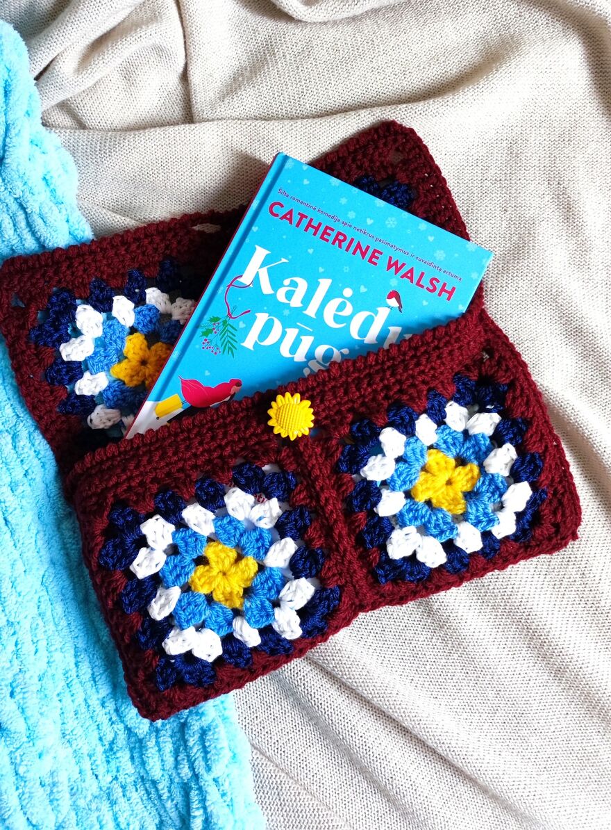 Violeta's Book Blanket, 96 Granny Squares Based On Book Covers