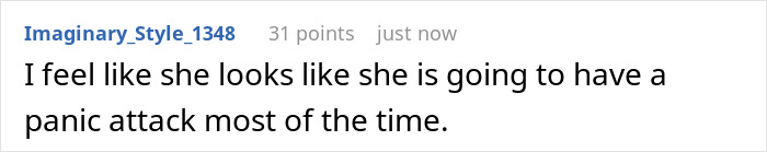 Text post on a forum discussing Ariana Grande&rsquo;s bizarre mannerisms described as unsettling and sparking theories.