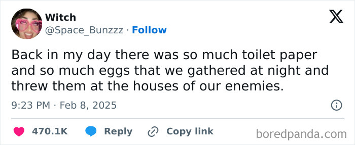 Tweet about childhood memories of toilet paper and egg fights, a funny meme for moments when you don’t have energy.