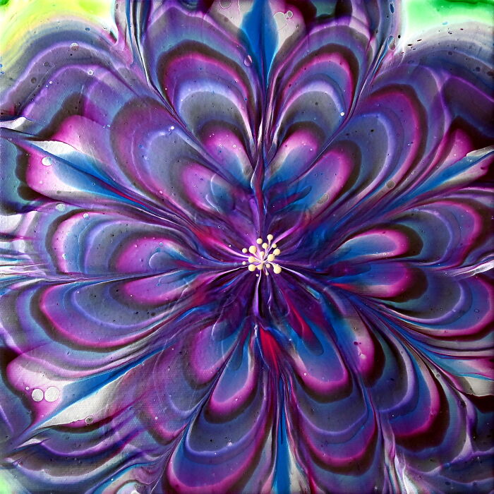 Reverse Flower Dip Acrylic Pour: My Mesmerizing Fluid Art Painting Reverse Flower Dip Acrylic Pour: My Mesmerizing Fluid Art Painting