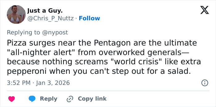 Tweet about pizza surges near the Pentagon linked to a spike during Venezuela attack and related bizarre theory discussion.