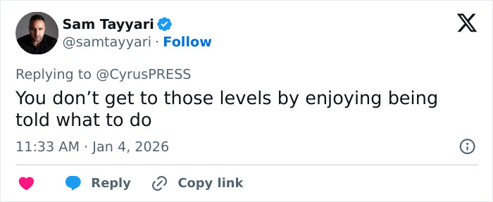 Miley Cyrus pushes back at photographers during a tense red carpet encounter, asserting she is a woman not a dog. Miley Cyrus pushes back at photographers during a tense red carpet encounter, asserting she is a woman not a dog.