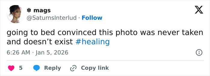 "She Should Know Better": Ariana Grande's Pic With Controversial Star Sparks Fiery Reactions