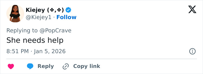 "She Should Know Better": Ariana Grande's Pic With Controversial Star Sparks Fiery Reactions