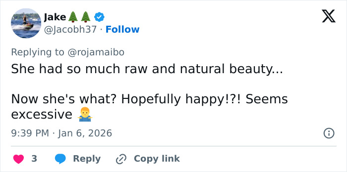 Tweet criticizing a woman after her breast reduction surgery, highlighting online trolling and backlash in 2026. Tweet criticizing a woman after her breast reduction surgery, highlighting online trolling and backlash in 2026.