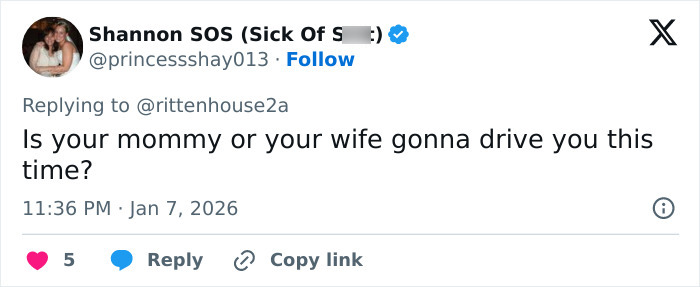 Tweet from Shannon SOS replying to Kyle Rittenhouse, reflecting public reaction to ICE slaying controversy in Minneapolis.