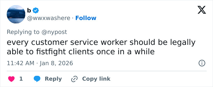 Tweet screenshot showing a humorous comment about customer service related to a pizzeria owner&rsquo;s salty online replies.