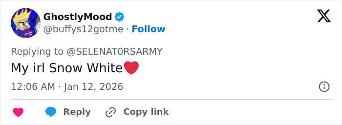 Tweet from GhostlyMood replying to a Selena fan account, calling Selena Gomez irl Snow White with a red heart emoji.