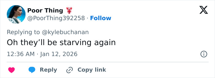 Screenshot of a tweet reacting to Golden Globes food being available to order on DoorDash, surprising fans.