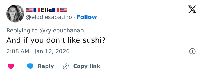 Tweet from a user asking if others dislike sushi while discussing Golden Globes food available on DoorDash.