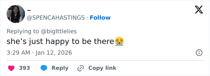 Screenshot of a tweet reacting to Amanda Seyfried&rsquo;s reaction as a terrible loser at the Golden Globes event.