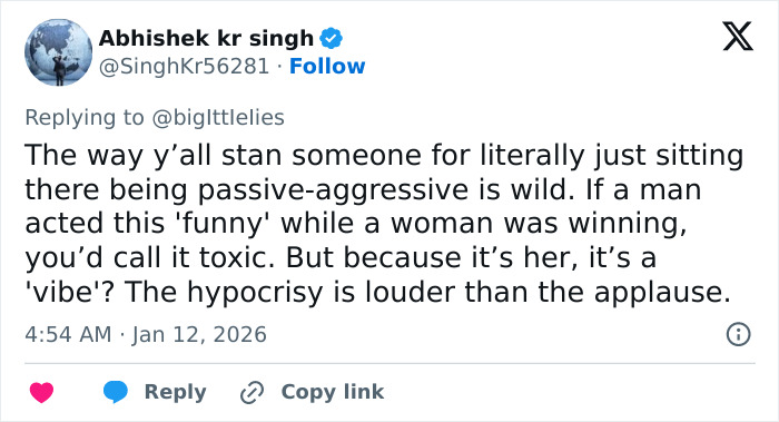 Tweet screenshot showing user criticizing netizens for praising Amanda Seyfried&rsquo;s passive-aggressive reaction after Golden Globes loss.