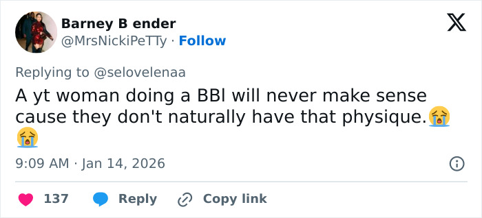 Screenshot of a tweet discussing a woman’s physique in relation to a BBL with Kylie Jenner’s Golden Globes seat photo context. Screenshot of a tweet discussing a woman’s physique in relation to a BBL with Kylie Jenner’s Golden Globes seat photo context.