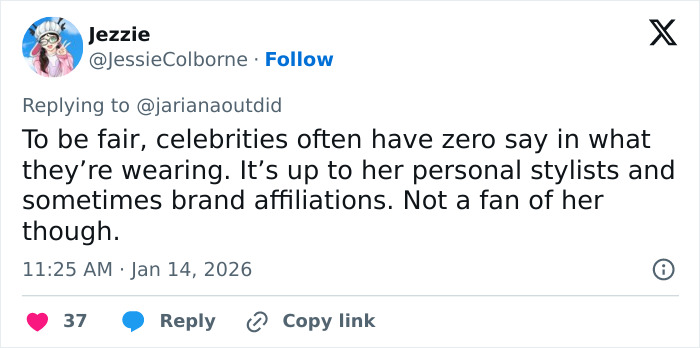Tweet discussing Selena Gomez accused of plagiarizing Arab influencer&rsquo;s look, mentioning celebrity stylists and brand affiliations.