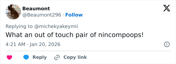 Tweet from Beaumont responding to a comment, mentioning out of touch, related to Brooklyn Beckham family feud posts.