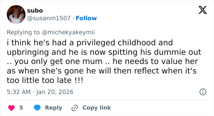 Screenshot of a social media post criticizing Brooklyn Beckham as out of touch during family feud discussion.