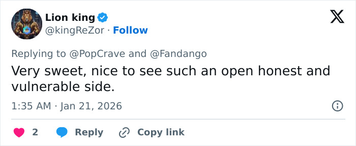 Tweet from Lion king responding to PopCrave and Fandango about Margot Robbie’s on-set relationship with Wuthering Heights co-star Jacob Elordi. Tweet from Lion king responding to PopCrave and Fandango about Margot Robbie’s on-set relationship with Wuthering Heights co-star Jacob Elordi.