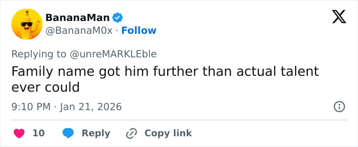 Tweet from BananaMan criticizing self-proclaimed chef Brooklyn Beckham’s breakfast video during family feud debate. Tweet from BananaMan criticizing self-proclaimed chef Brooklyn Beckham’s breakfast video during family feud debate.