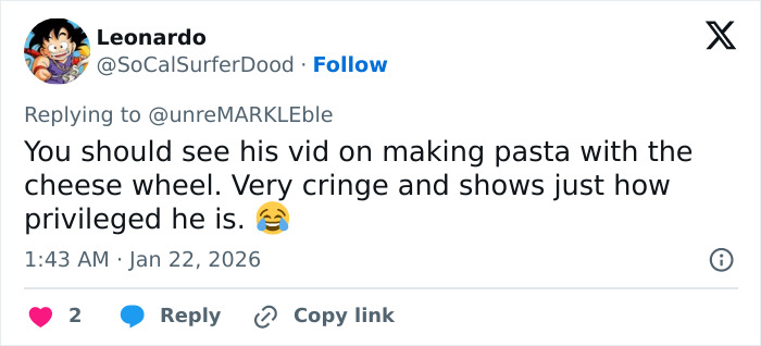 Tweet criticizing Brooklyn Beckham’s self-proclaimed chef skills, calling his cooking videos cringe and privileged.