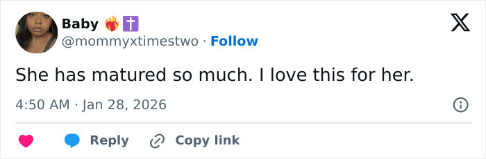 Tweet from user Baby expressing support and admiration for JoJo Siwa’s massive transformation and maturity. Tweet from user Baby expressing support and admiration for JoJo Siwa’s massive transformation and maturity.