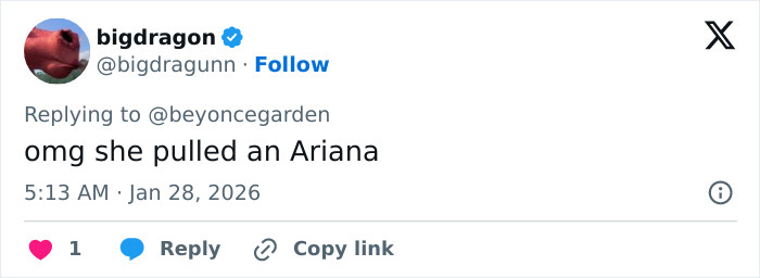 Twitter reply by user bigdragonn referencing celebrity reactions, discussing JoJo Siwa's latest confession and her massive transformation. Twitter reply by user bigdragonn referencing celebrity reactions, discussing JoJo Siwa's latest confession and her massive transformation.