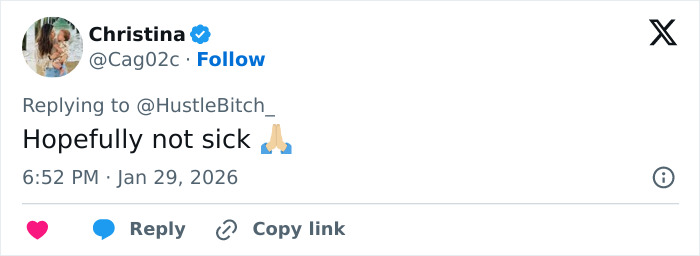Tweet reply expressing concern with praying hands emoji about extremely skinny look of Ryan Seacrest’s face trending in Hollywood. Tweet reply expressing concern with praying hands emoji about extremely skinny look of Ryan Seacrest’s face trending in Hollywood.