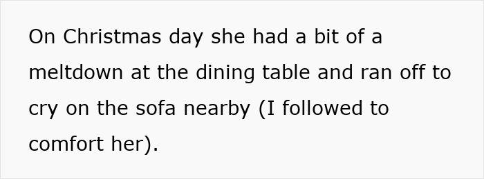 Screenshot of text about a 2YO's Christmas meltdown on the sofa and a Woman Furious reaction
