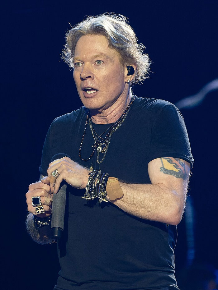 40 Celebs Who Lost It All And Only Have Themselves To Blame