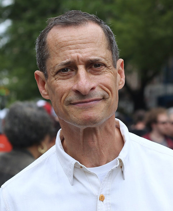 40 Celebs Who Lost It All And Only Have Themselves To Blame