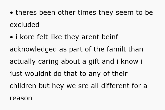 Text about aunties showing favoritism to one kid while others feel excluded, leading to mom snapping over the unfair treatment.