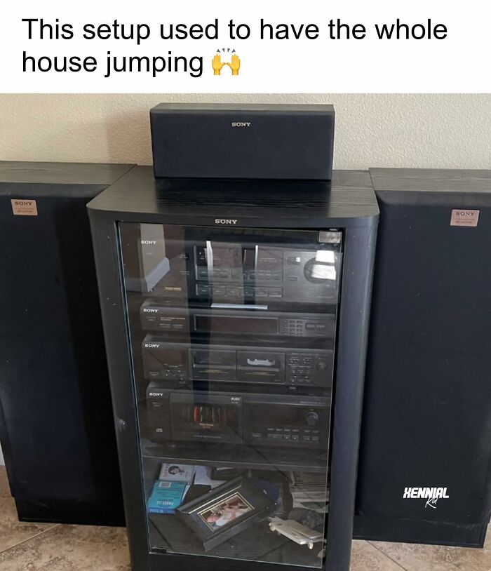 Vintage Sony stereo system and speakers setup, a nostalgic reminder for Xenials of classic home audio experiences.