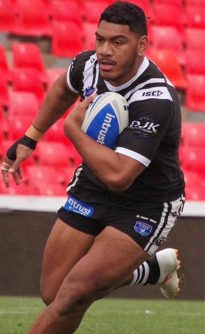 Rugby Player Thomas Mikaele, 28