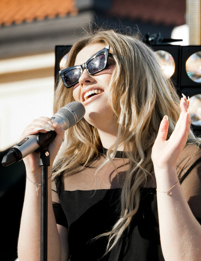 Singer and Songwriter Ella Henderson, 30