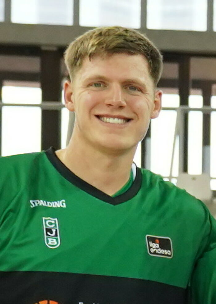 Basketball Player Henry Ellenson, 29