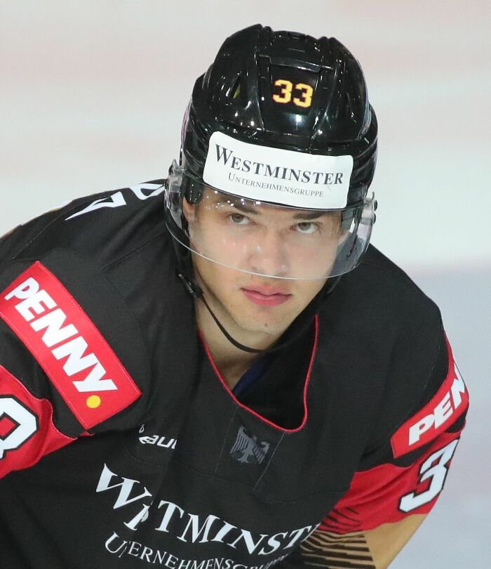 Ice Hockey Player Jj Peterka, 24