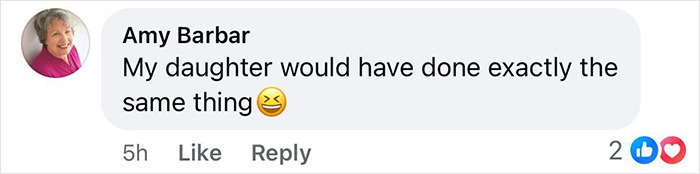 Comment from Amy Barbar reacting to Matt Damon's teen daughter roasting his red carpet pose with a laughing emoji.