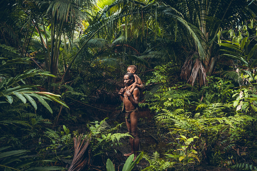 Aap Magazine #53: Travels &mdash; 25 Award-Winning Photo Stories From Around The World