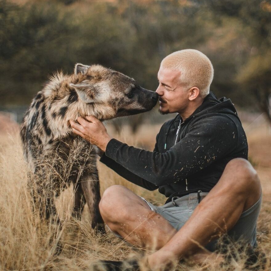 From Finance To Fangs: The Untold Story Of Dean Schneider, The Modern-Day Lion King