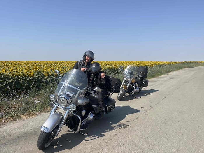 A Family Road Trip, Two Old Harleys, And 8,500 KM Of Hope For A 15-Year-Old With Cancer A Family Road Trip, Two Old Harleys, And 8,500 KM Of Hope For A 15-Year-Old With Cancer