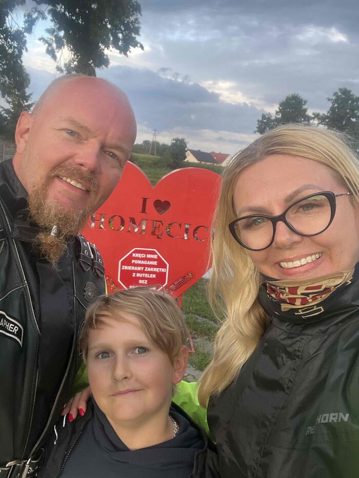 A Family Road Trip, Two Old Harleys, And 8,500 KM Of Hope For A 15-Year-Old With Cancer 