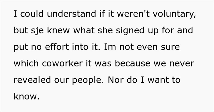 Text message screenshot discussing a daycare worker&rsquo;s suspicion about a coworker&rsquo;s passive-aggressive gift.