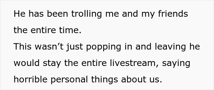 Text showing a woman describing how her boyfriend trolled her and her friends during an entire livestream.